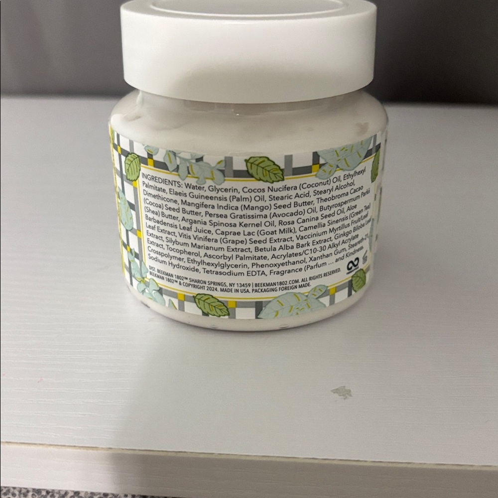 Beekman 1802 Glacial Mint & Eucalyptus Goat Milk Whipped Body Cream - Picture 2 of 3
